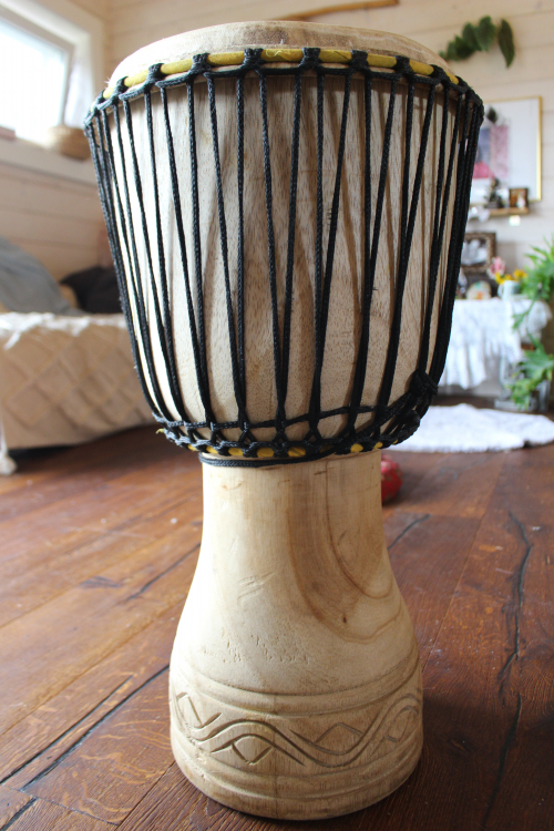 Djembe Ghana Tweneboa Höhe 64-66cm Durchmesser 32,5-34cm