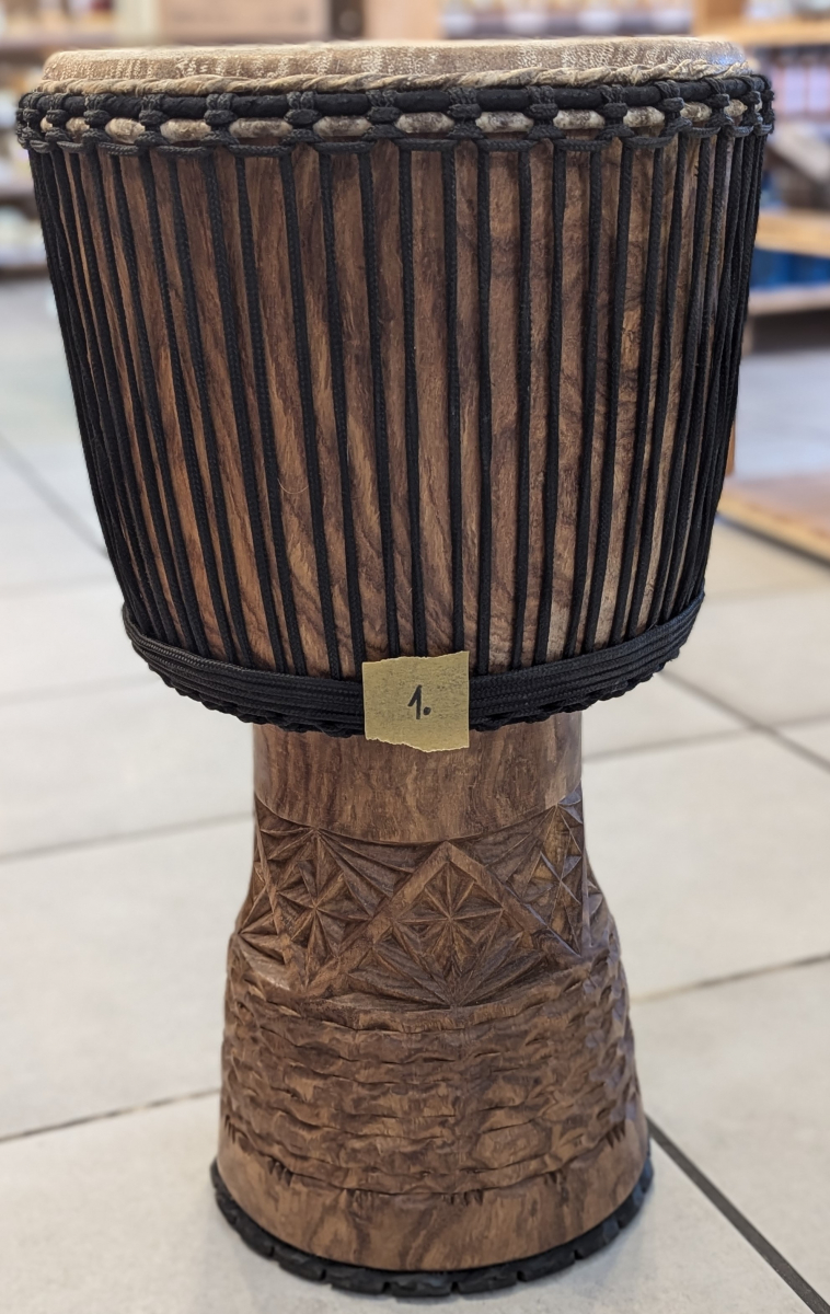 Djembe Top Guinea Guéni (Rosenholz) 64,5cm Durchmesser 34cm
